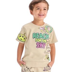 NWT 5T Toy Story Woody and Buzz Kids Beige Graphic T-Shirt and Shorts Set
